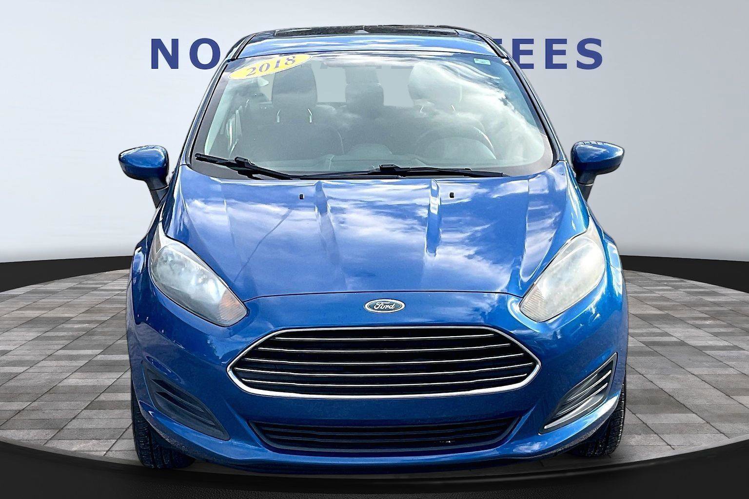 Used 2018 Ford Fiesta SE image 2