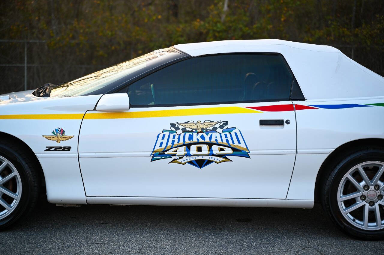 Used 1997 Chevrolet Camaro Z28 image 32