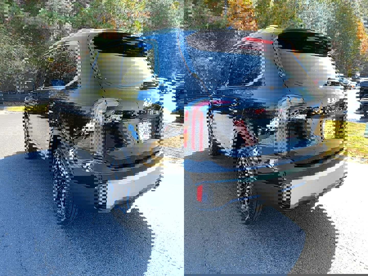 Used 2023 Kia Telluride EX w/ EX Captain's Chair Package image 7