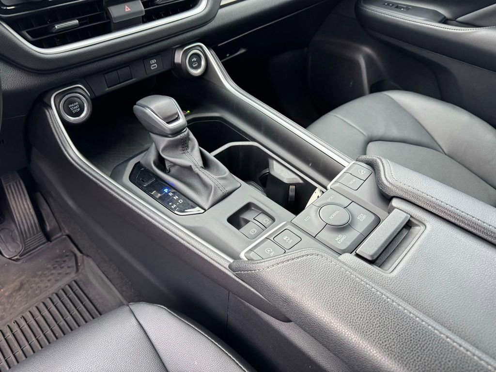 Used 2024 Toyota Grand Highlander XLE image 15