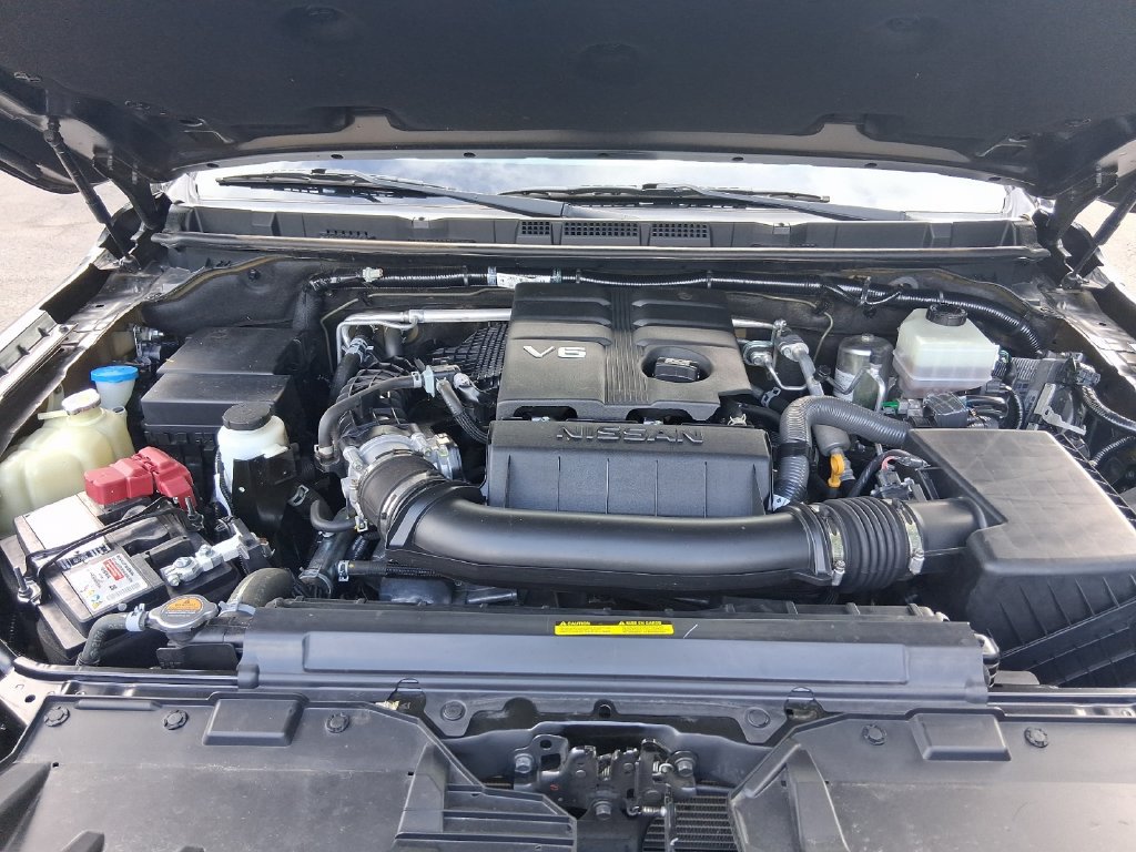 Used 2023 Nissan Frontier SV w/ Midnight Edition Package RWD image 27