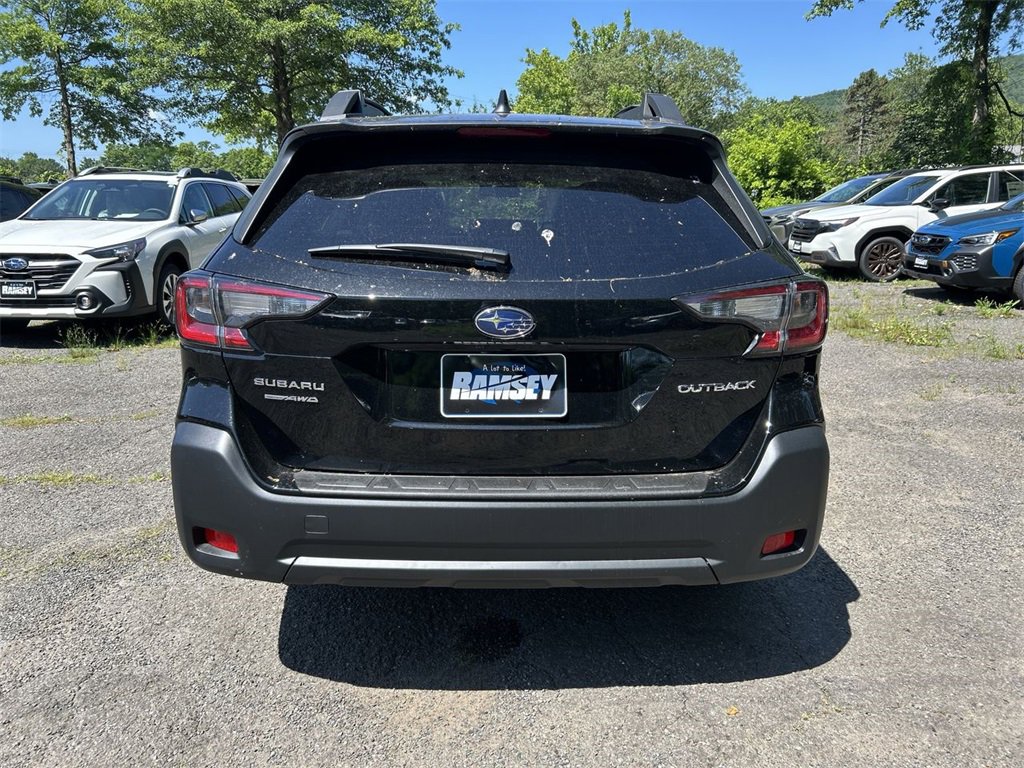 Certified 2025 Subaru Outback Premium image 7