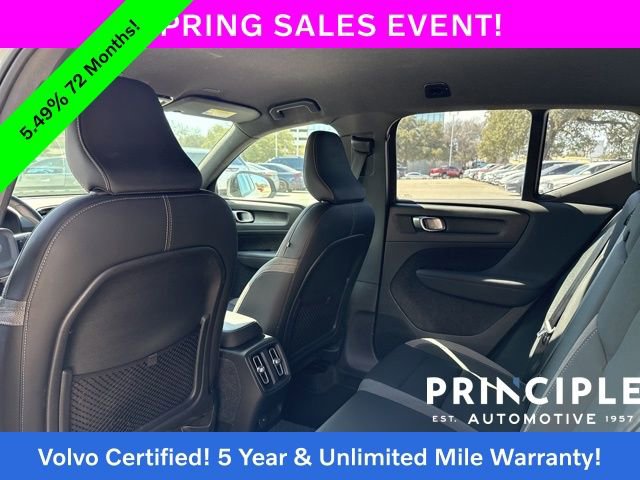 Certified 2023 Volvo XC40 Recharge Core image 32