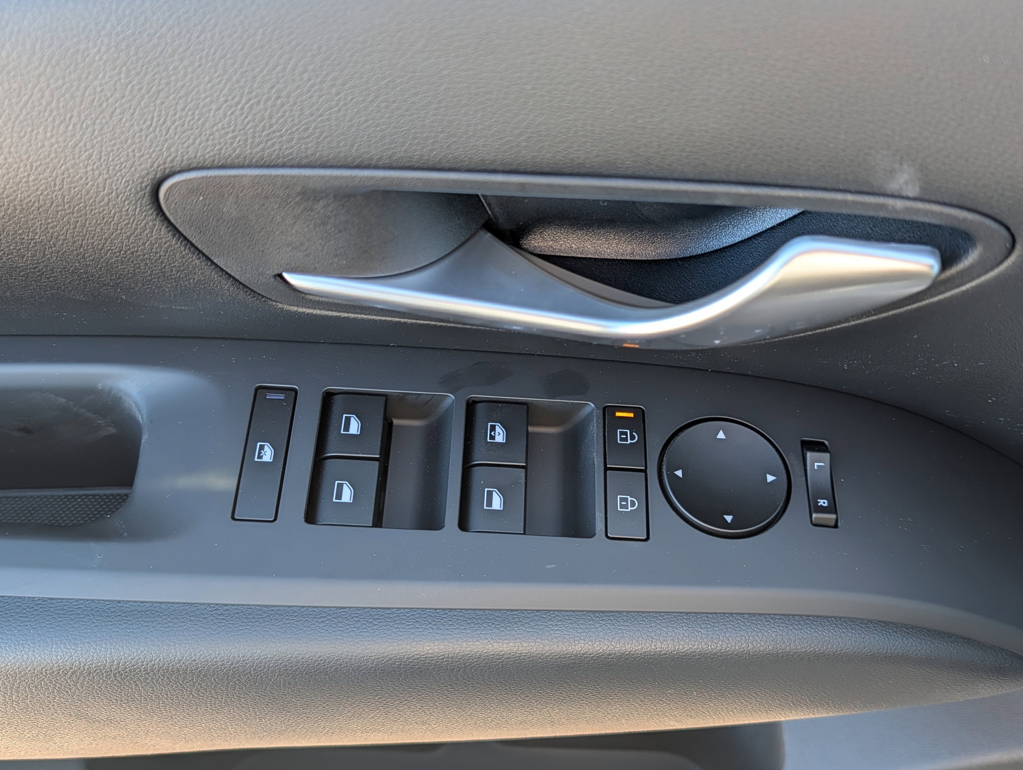 New 2026 Hyundai Tucson SE image 11