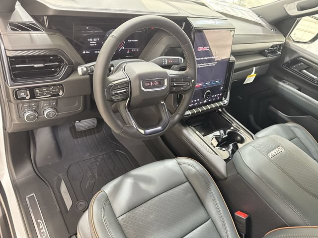 New 2026 GMC Yukon XL AT4 w/ LPO, Floor Liner Package AWD/4WD image 10