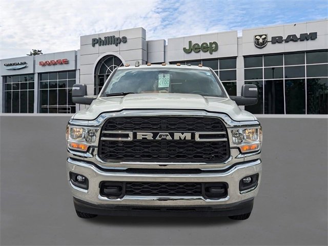 New 2024 RAM 3500 Tradesman w/ Chrome Appearance Group image 9