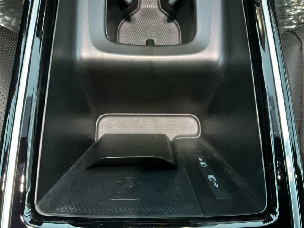 New 2026 Volkswagen ID.4 Pro S AWD/4WD image 17