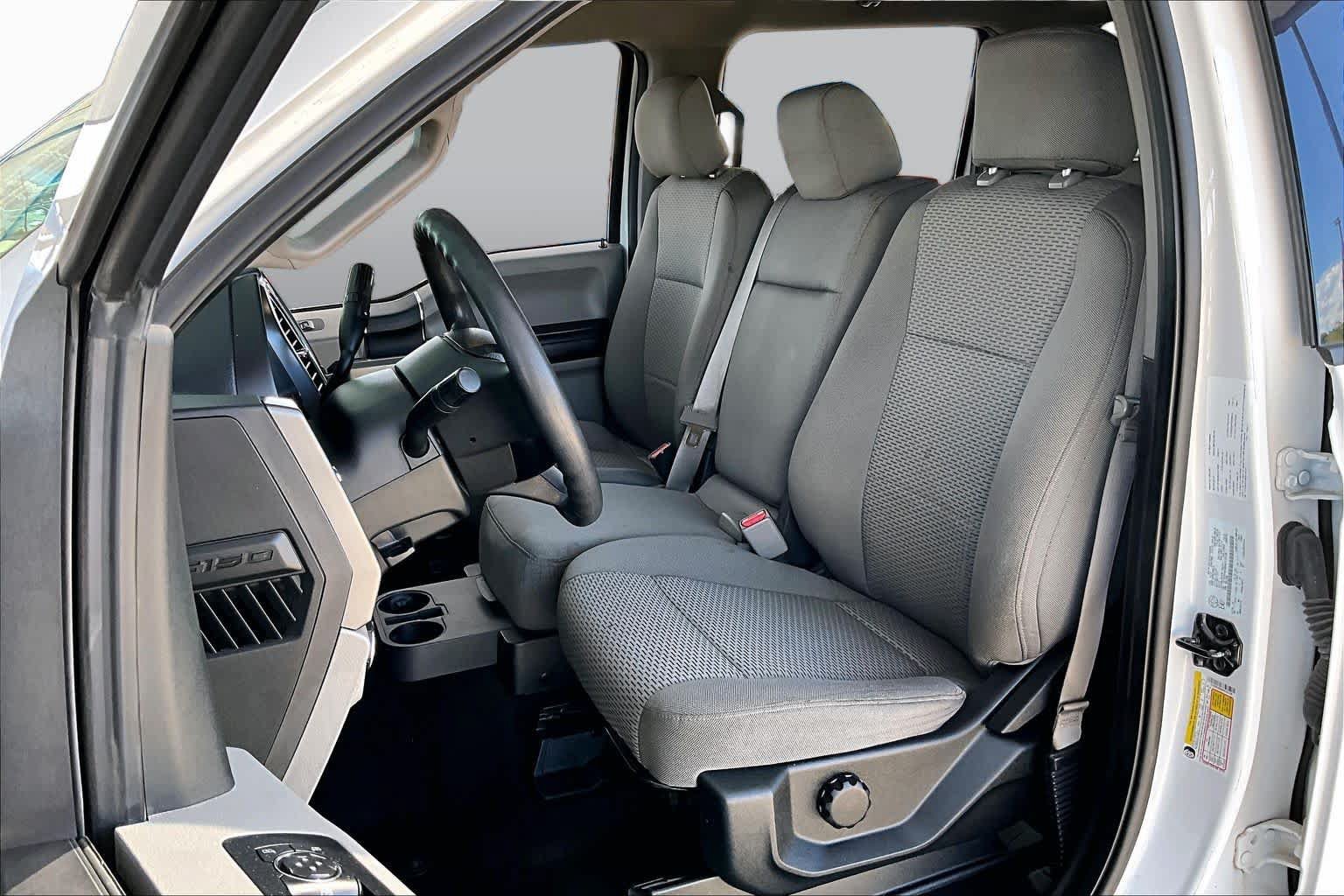 Used 2016 Ford F150 XLT AWD/4WD image 8