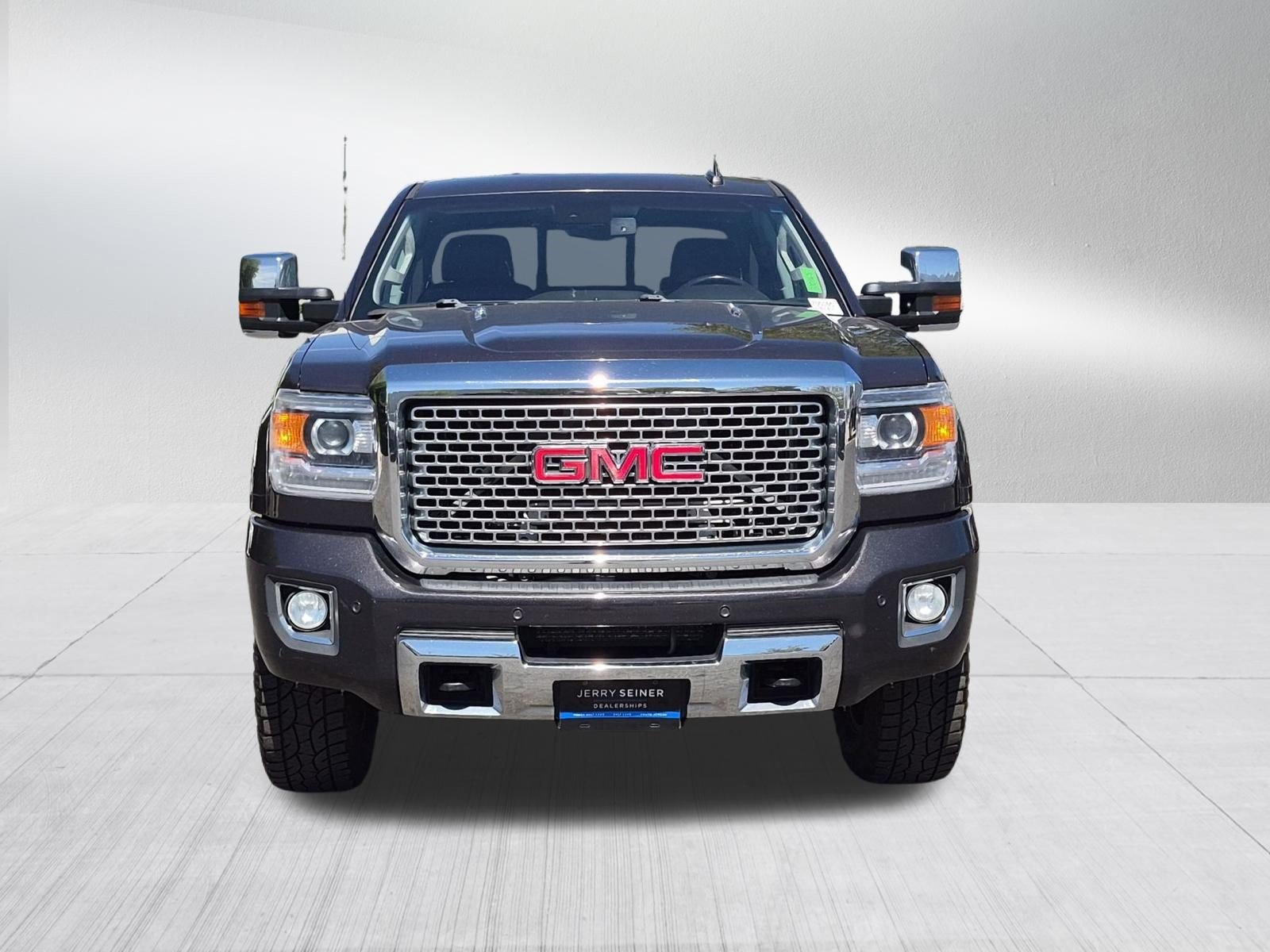 Used 2016 GMC Sierra 2500 Denali w/ Duramax Plus Package AWD/4WD image 8