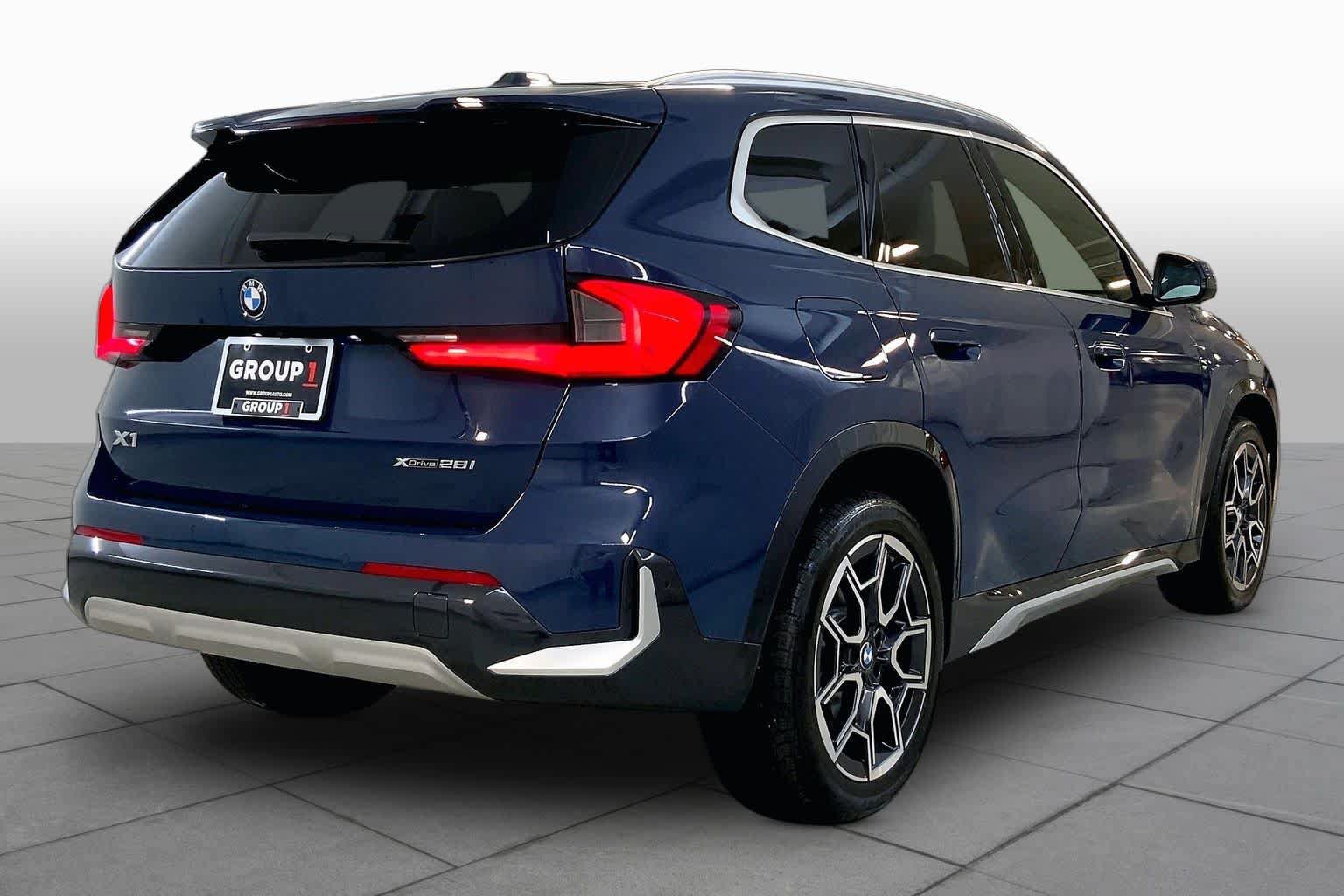 Used 2026 BMW X1 xDrive28i AWD/4WD image 12