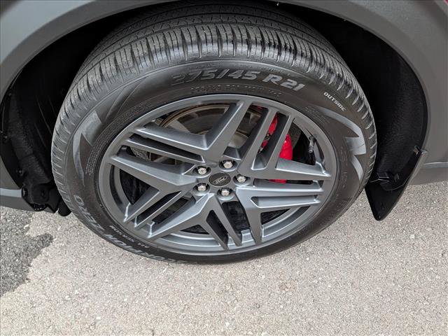 Used 2025 Ford Explorer ST AWD/4WD image 9