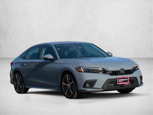 Used 2023 Honda Civic Touring image 3