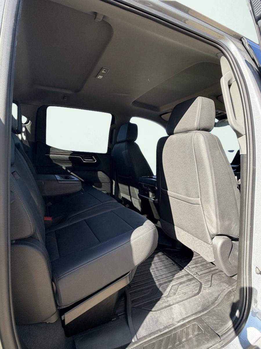 Used 2025 GMC Sierra 1500 SLT w/ SLT Premium Plus Package AWD/4WD image 15