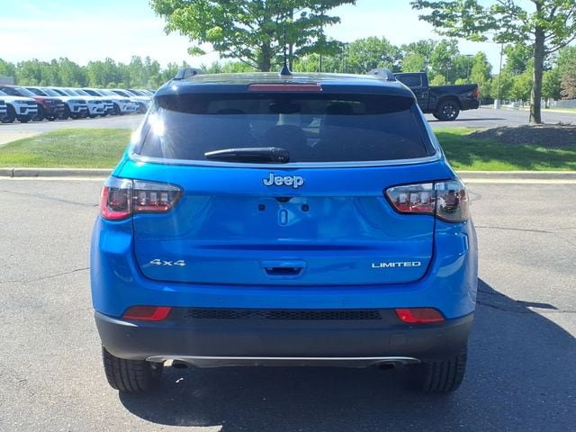 Certified 2023 Jeep Compass Limited w/ Sun and Sound Group AWD/4WD image 5
