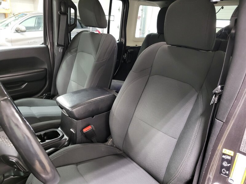 Used 2021 Jeep Wrangler Unlimited Sport AWD/4WD image 40