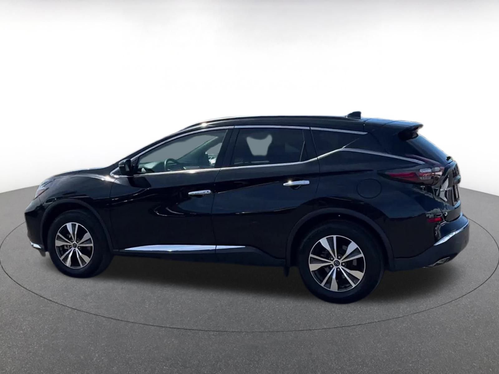 Used 2023 Nissan Murano SV image 9