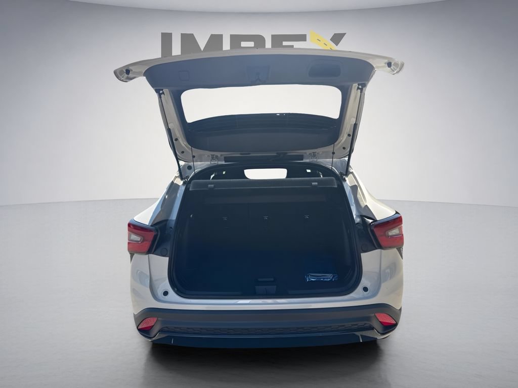 New 2026 Chevrolet Trax RS w/ Sunroof Package FWD image 27