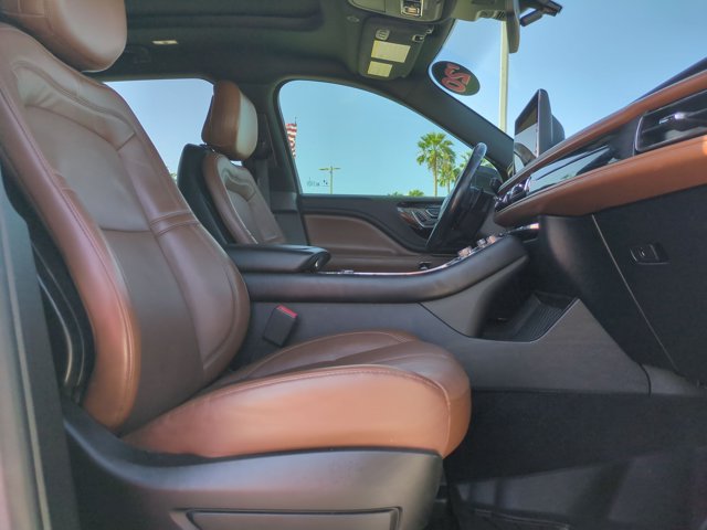 Used 2020 Lincoln Aviator Reserve w/ Equipment Group 201A RWD image 22