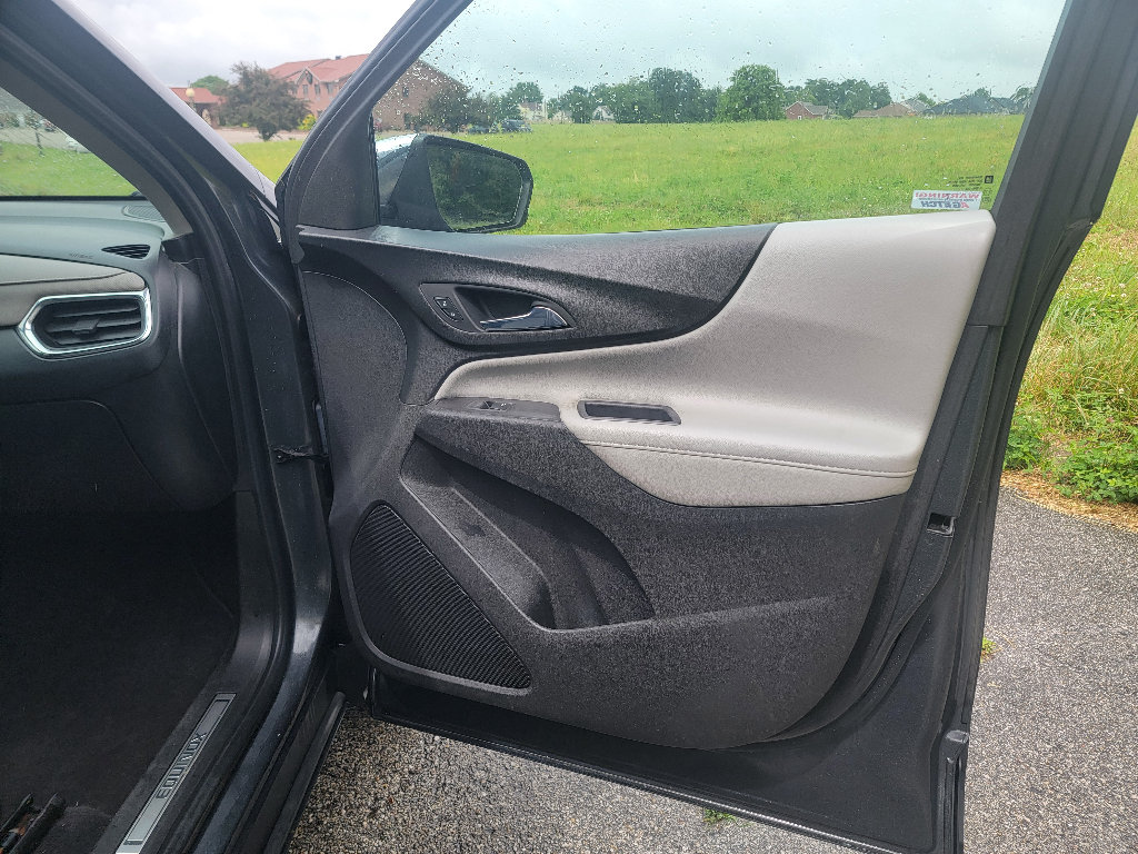 Used 2020 Chevrolet Equinox Premier FWD image 30