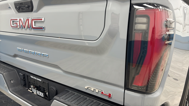 Used 2024 GMC Sierra 3500 AT4 w/ AT4 Premium Plus Package AWD/4WD image 40