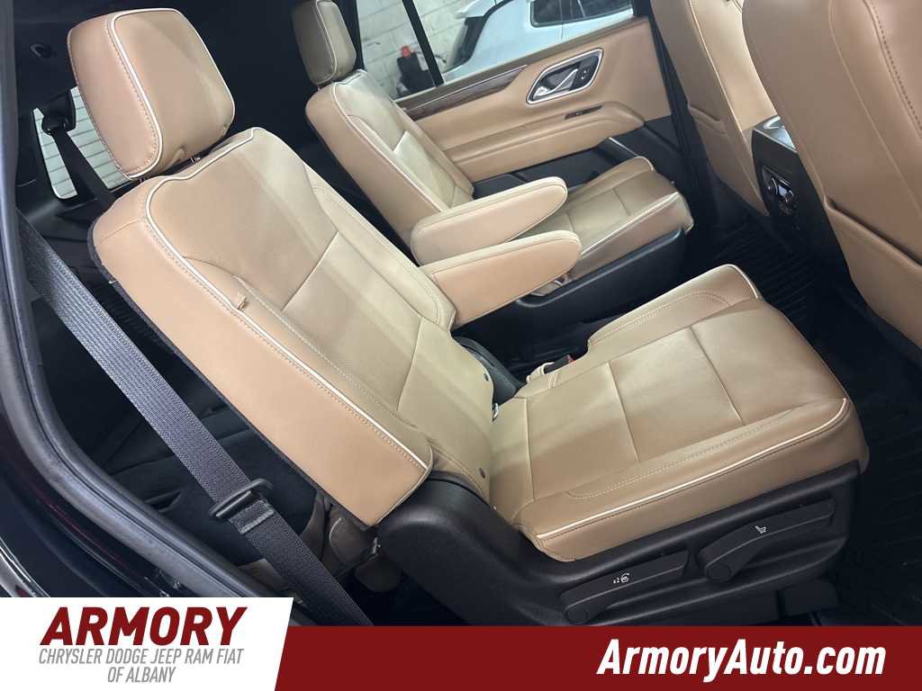 Used 2021 Chevrolet Tahoe Premier w/ Premium Package image 37