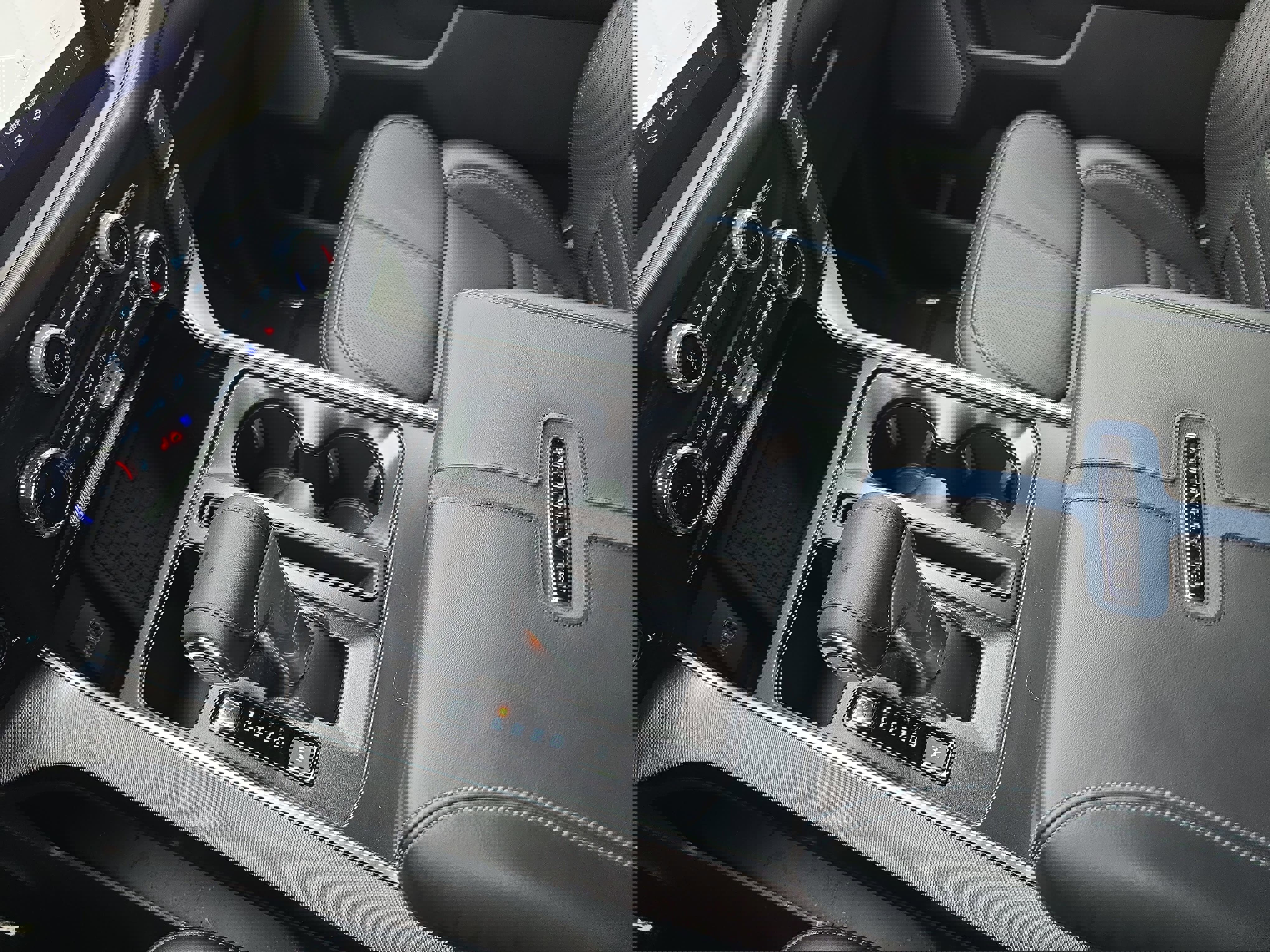 Used 2025 Ford F150 Platinum w/ FX4 Off-Road Package image 24