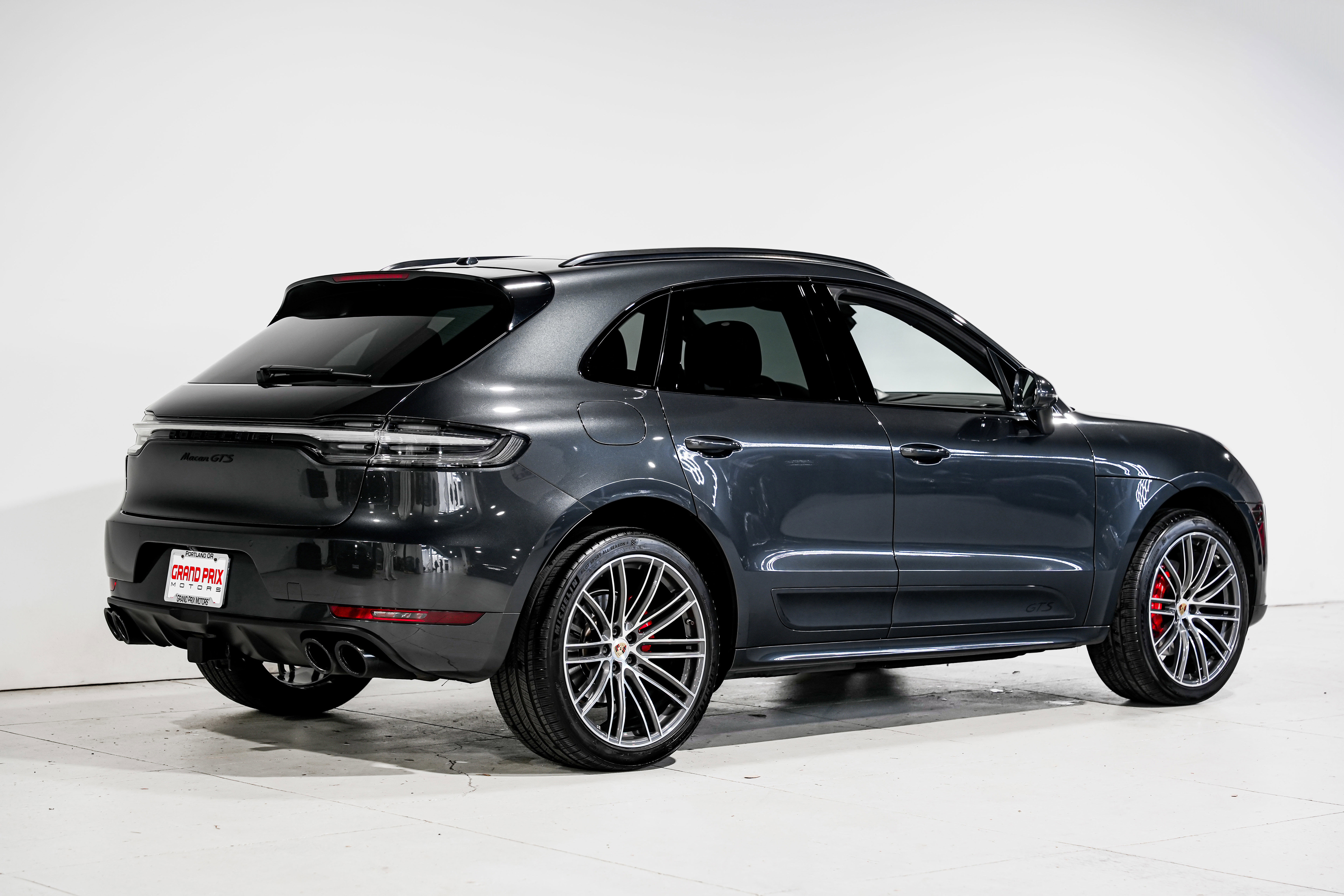 Used 2021 Porsche Macan GTS image 3