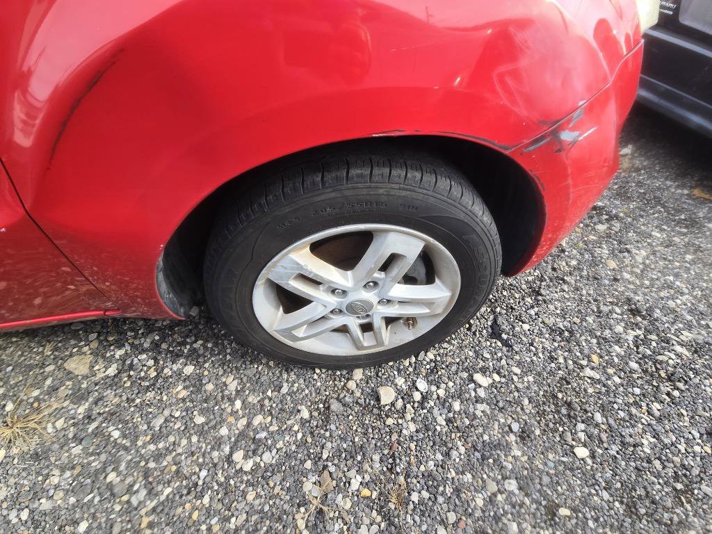 Used 2010 Kia Soul + w/ Audio Pkg image 5