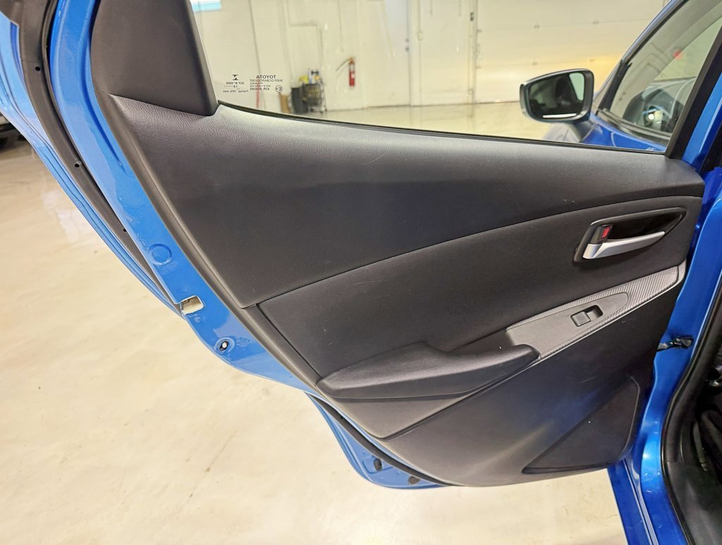 Used 2020 Toyota Yaris LE image 27