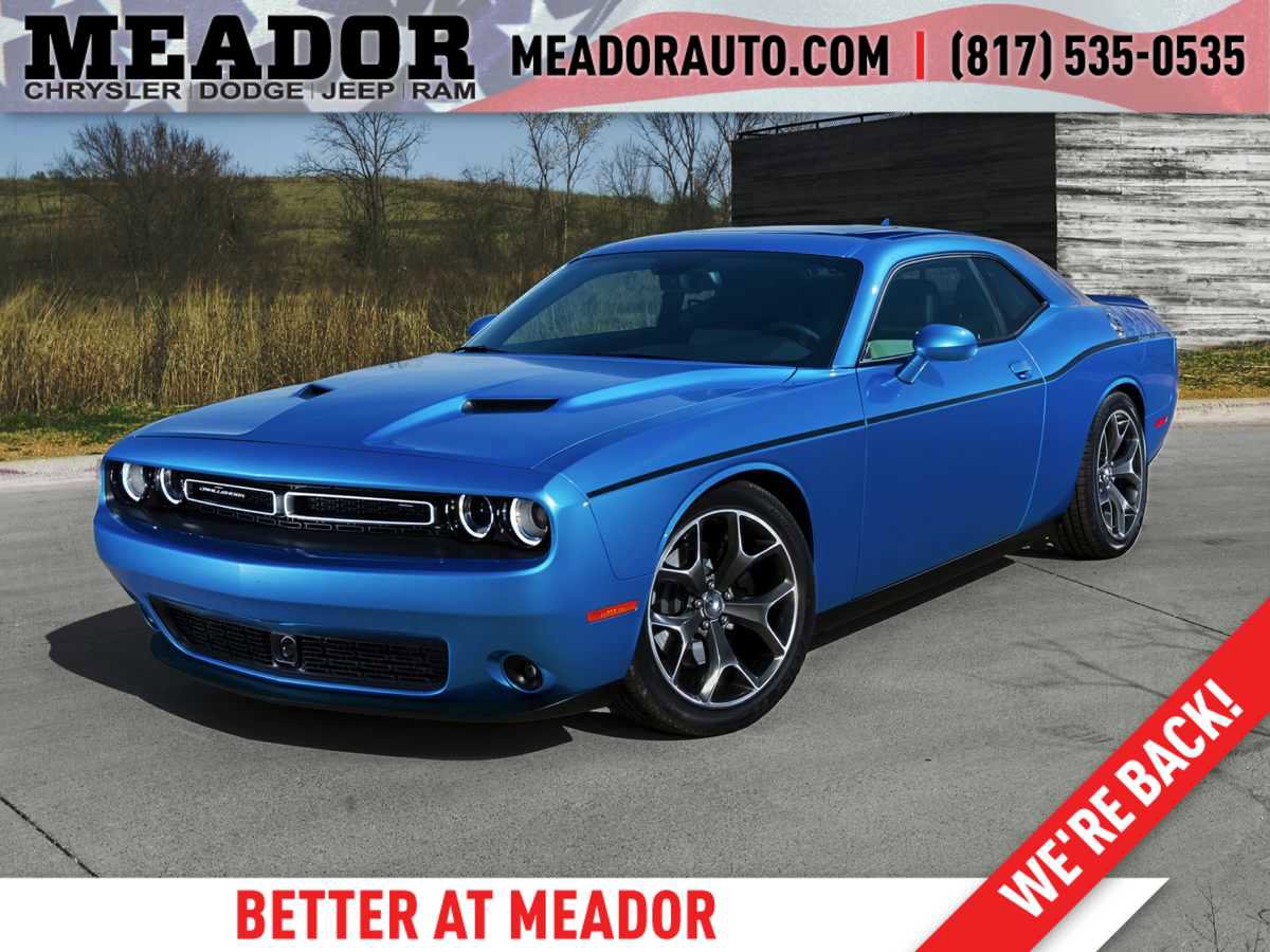 Used 2018 Dodge Challenger SXT w/ Performance Handling Group RWD video 1