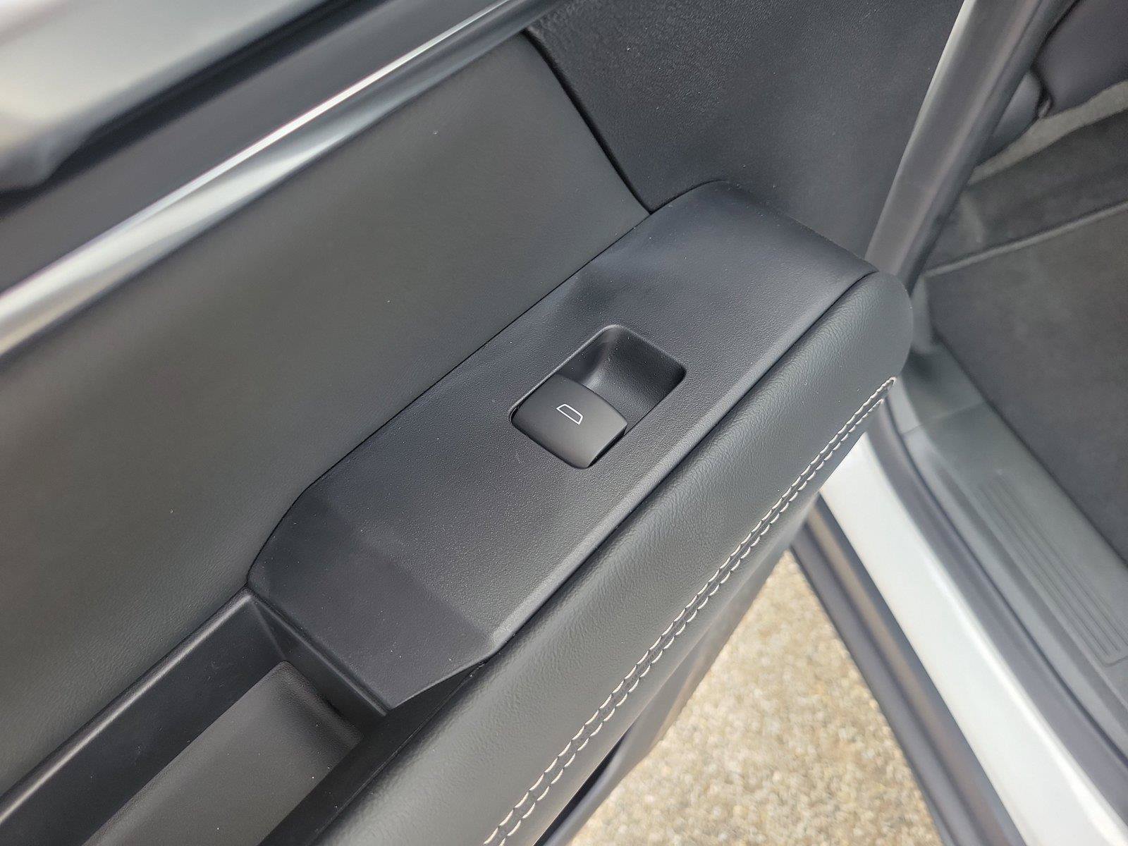 New 2027 GMC Terrain Elevation w/ Elevation Premium Package FWD image 16