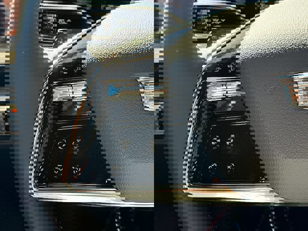 New 2026 Cadillac Lyriq Luxury image 22