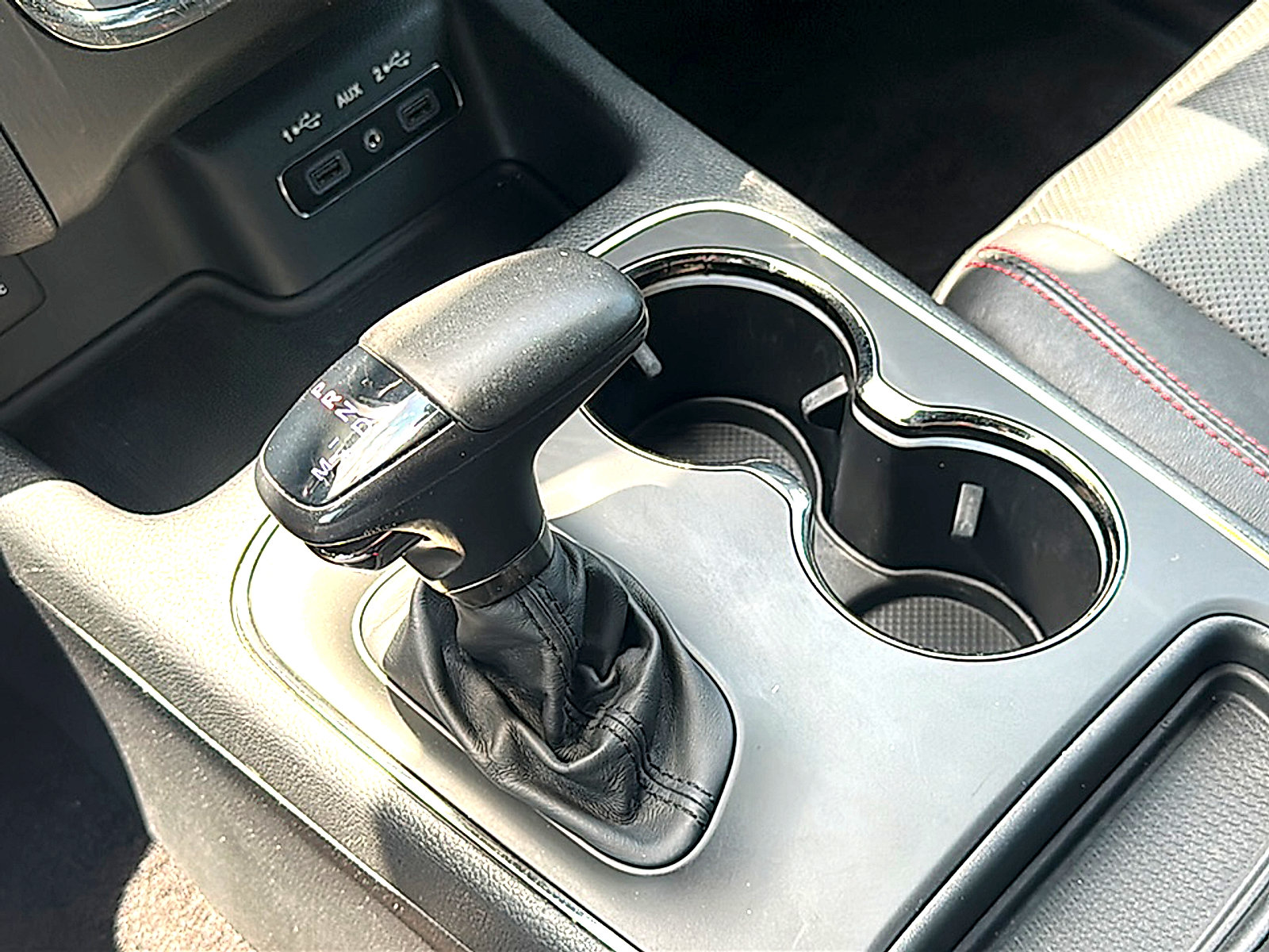 Used 2018 Dodge Durango R/T w/ Blacktop Package RWD image 37