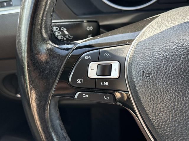 Used 2018 Volkswagen Tiguan SE image 24