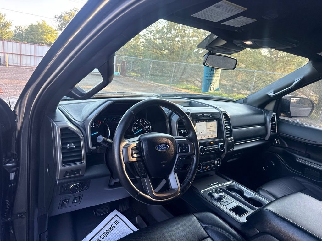 Used 2019 Ford Expedition XLT w/ Equipment Group 202A RWD image 15
