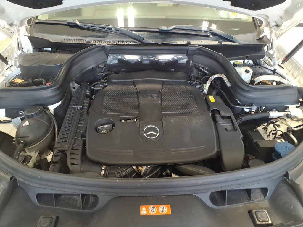 Used 2015 Mercedes-Benz GLK 350 4MATIC image 22