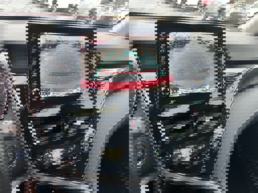 Used 2023 Toyota Camry XSE image 11