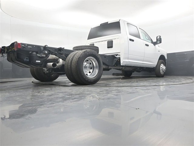 New 2026 RAM 3500 Tradesman w/ Chrome Appearance Group image 39
