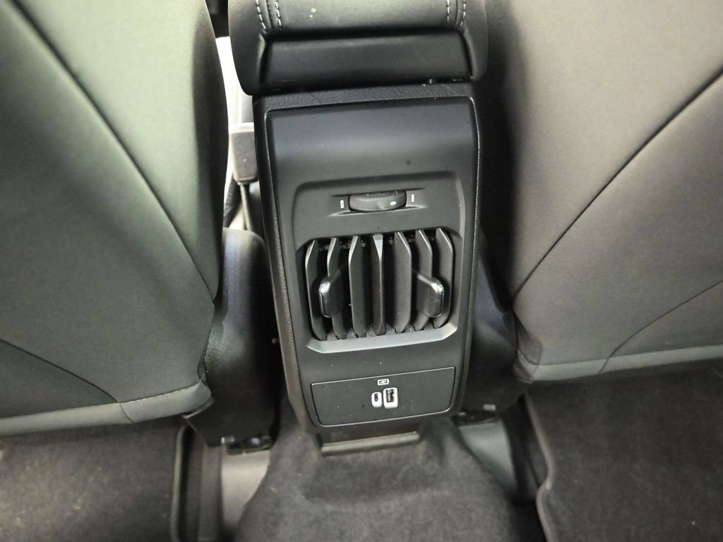 Used 2025 Alfa Romeo Tonale AWD/4WD image 19