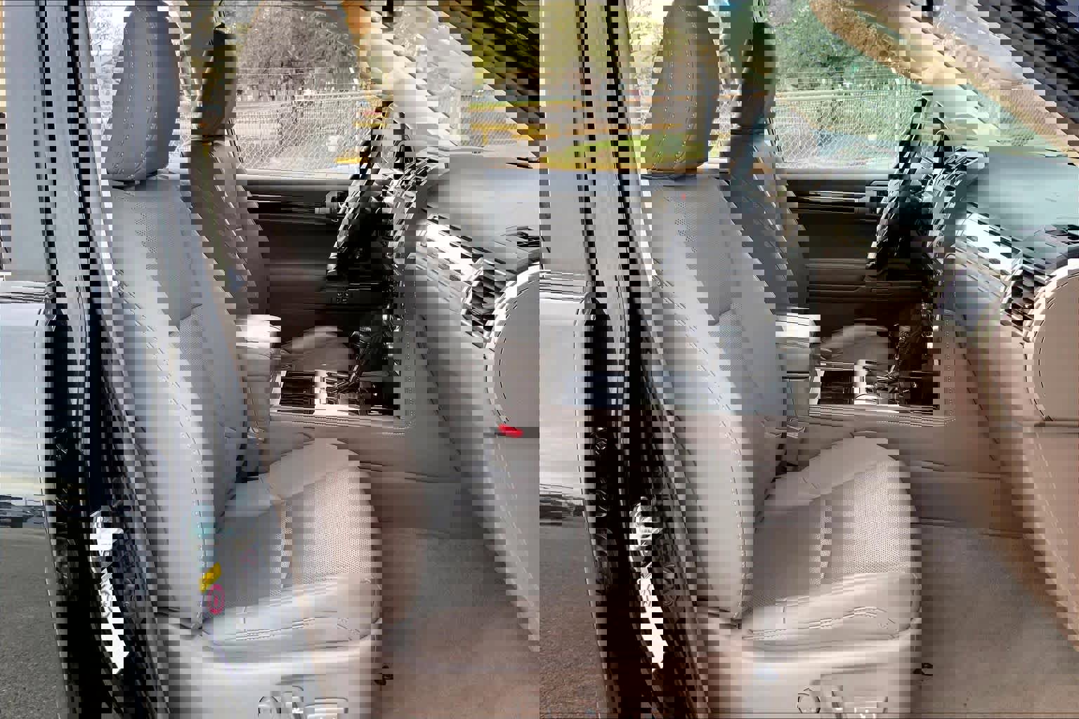 Used 2019 Lexus GX 460 image 8