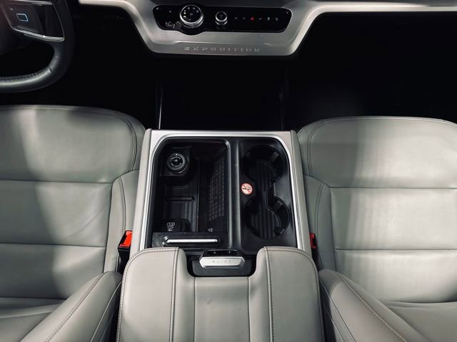 Used 2025 Ford Expedition Active image 45