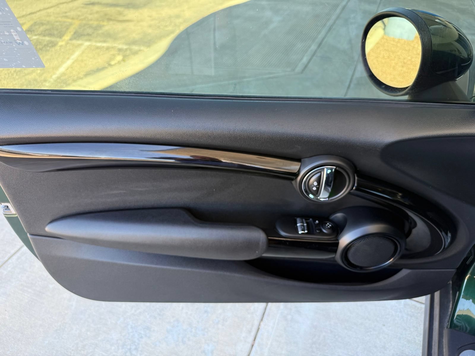 Used 2017 MINI Cooper S FWD image 11