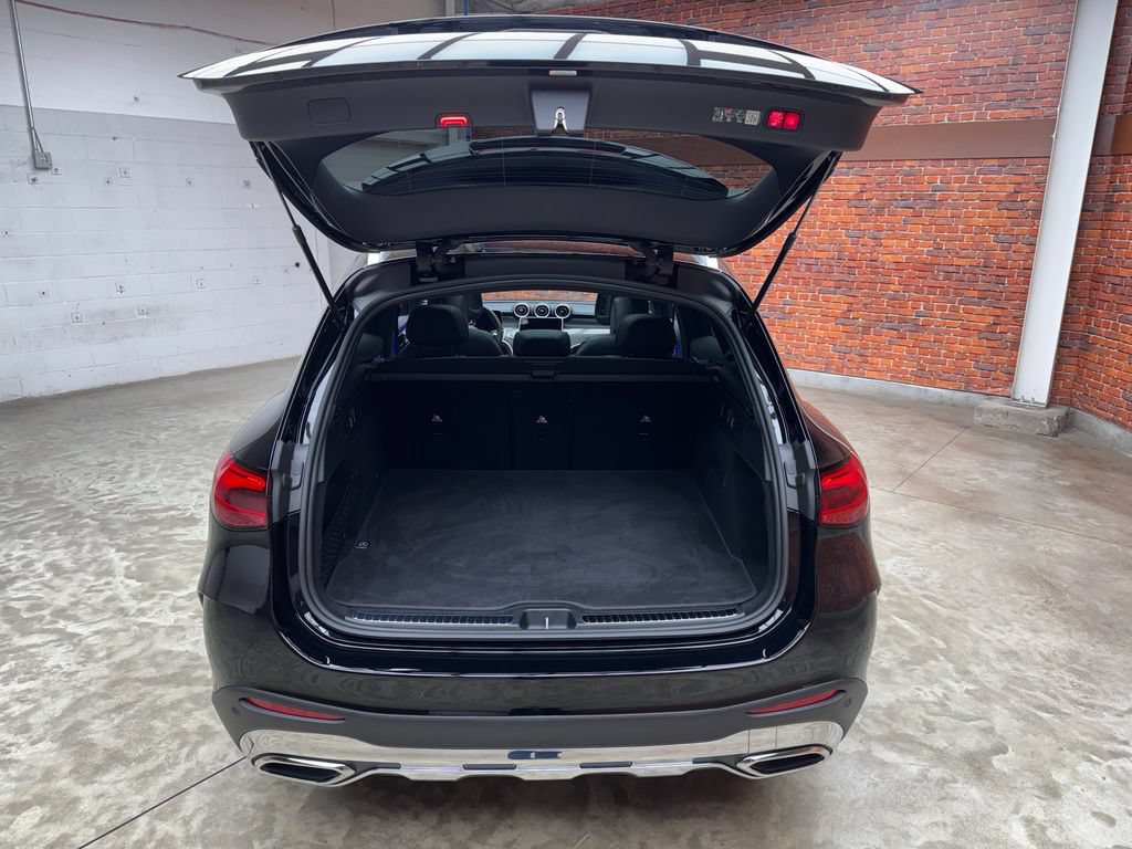 Certified 2025 Mercedes-Benz GLC 300 4MATIC image 27