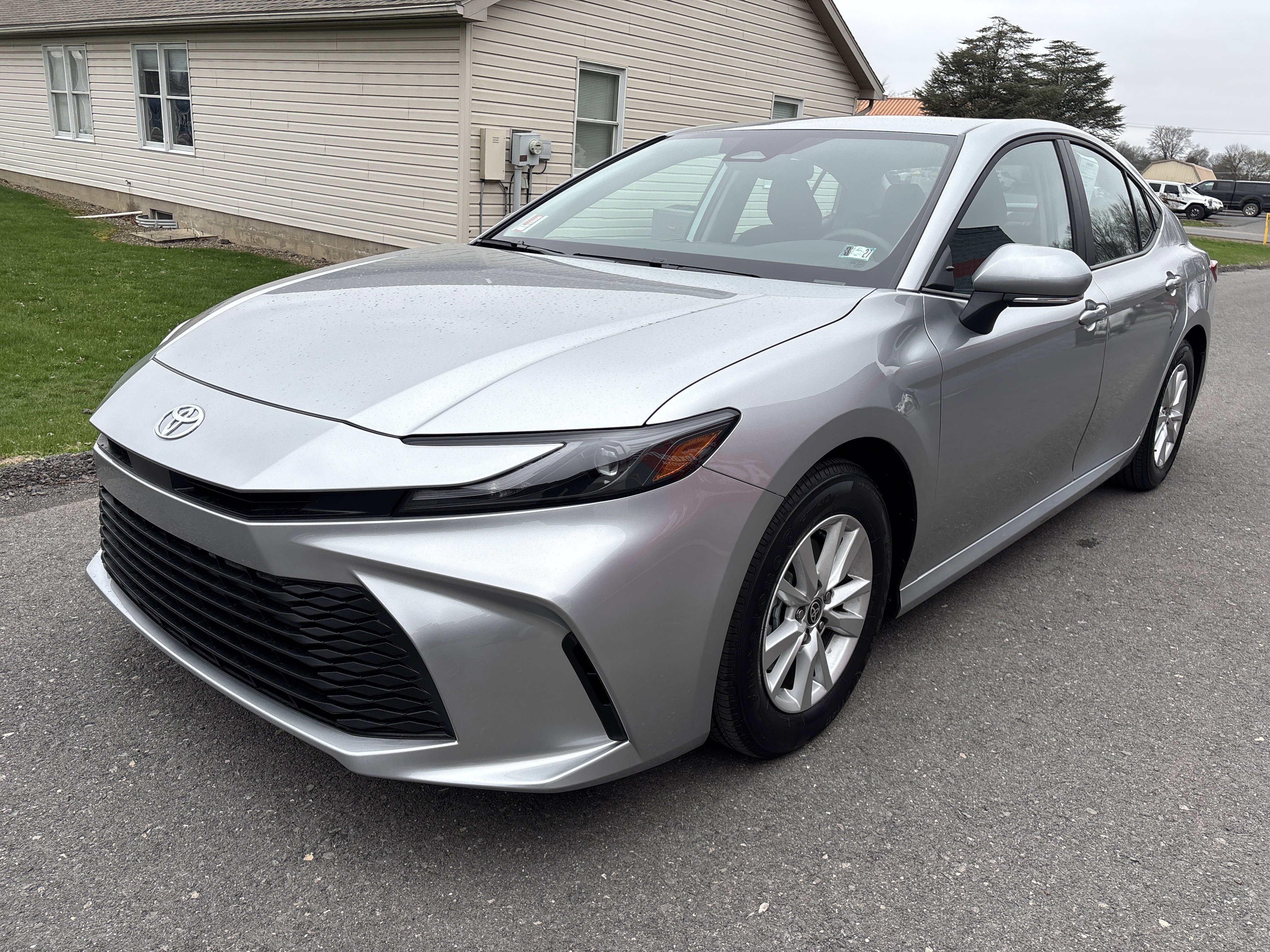 Certified 2025 Toyota Camry LE FWD image 8