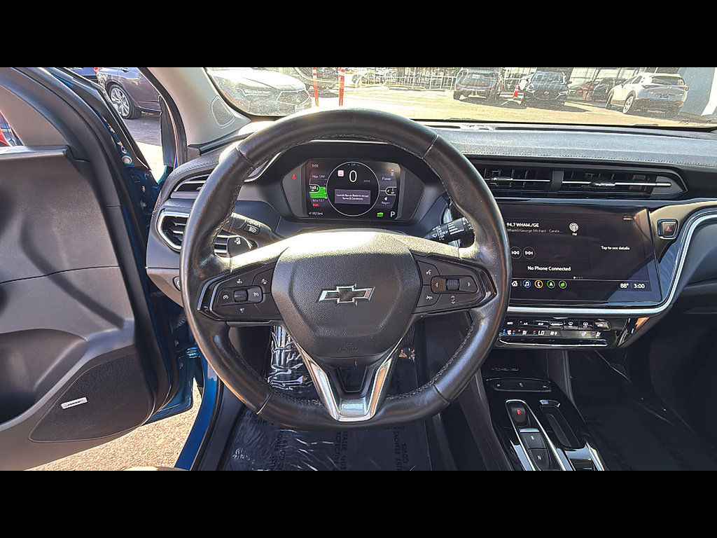 Used 2023 Chevrolet Bolt EUV Premier w/ Sun & Sound Package FWD image 24