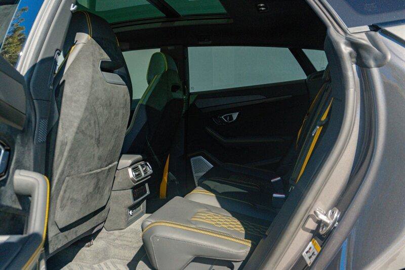 Used 2024 Lamborghini Urus Performante image 14