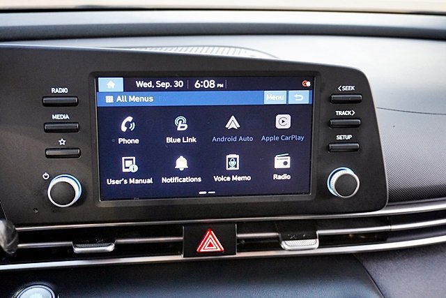 Used 2021 Hyundai Elantra SEL FWD image 35