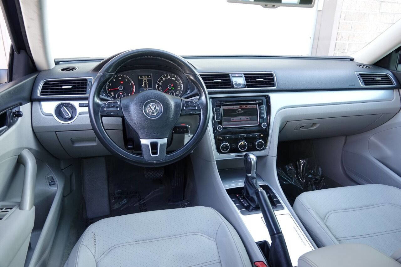 Used 2012 Volkswagen Passat 2.5 SE FWD image 5