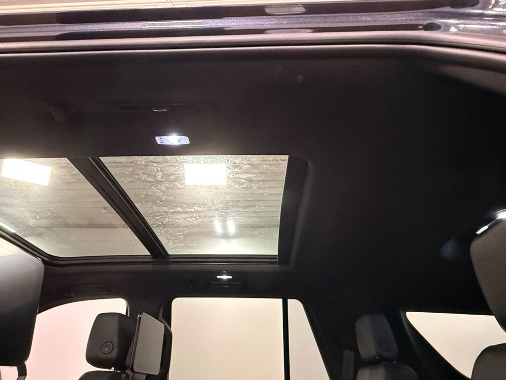 Used 2023 Chevrolet Tahoe Z71 AWD/4WD image 51