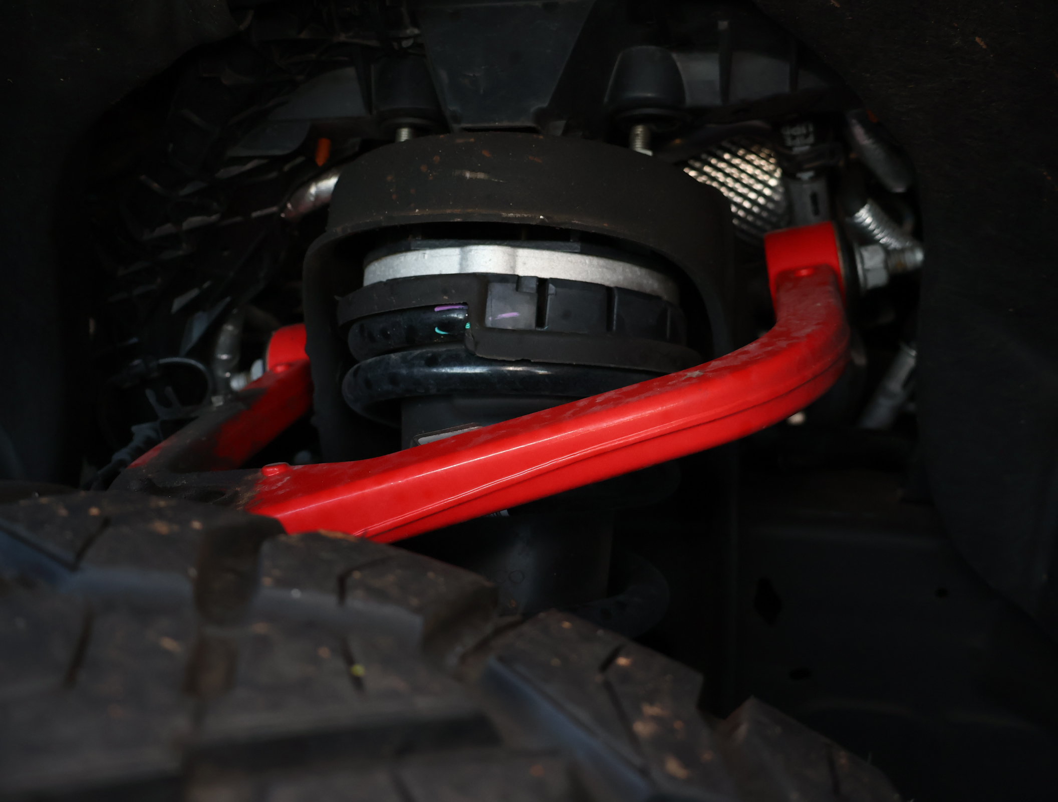 Used 2025 Chevrolet Silverado 1500 LTZ AWD/4WD image 27